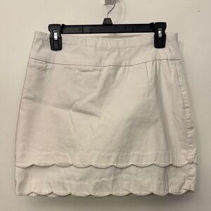 Crown & Ivy Cream Scalloped Skort